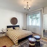 Magnifique Avec Patio Exterieur *