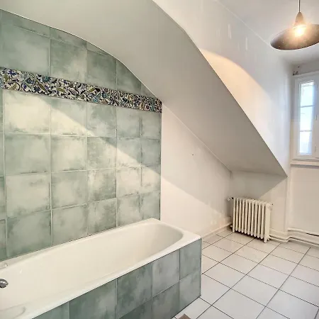 Magnifique Avec Patio Exterieur *