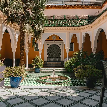 Magnifique Avec Patio Exterieur *